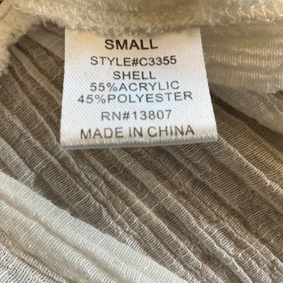 Haute Society Cold-Shoulder Long-Sleeve Blouse. White Size S - Picture 6 of 10